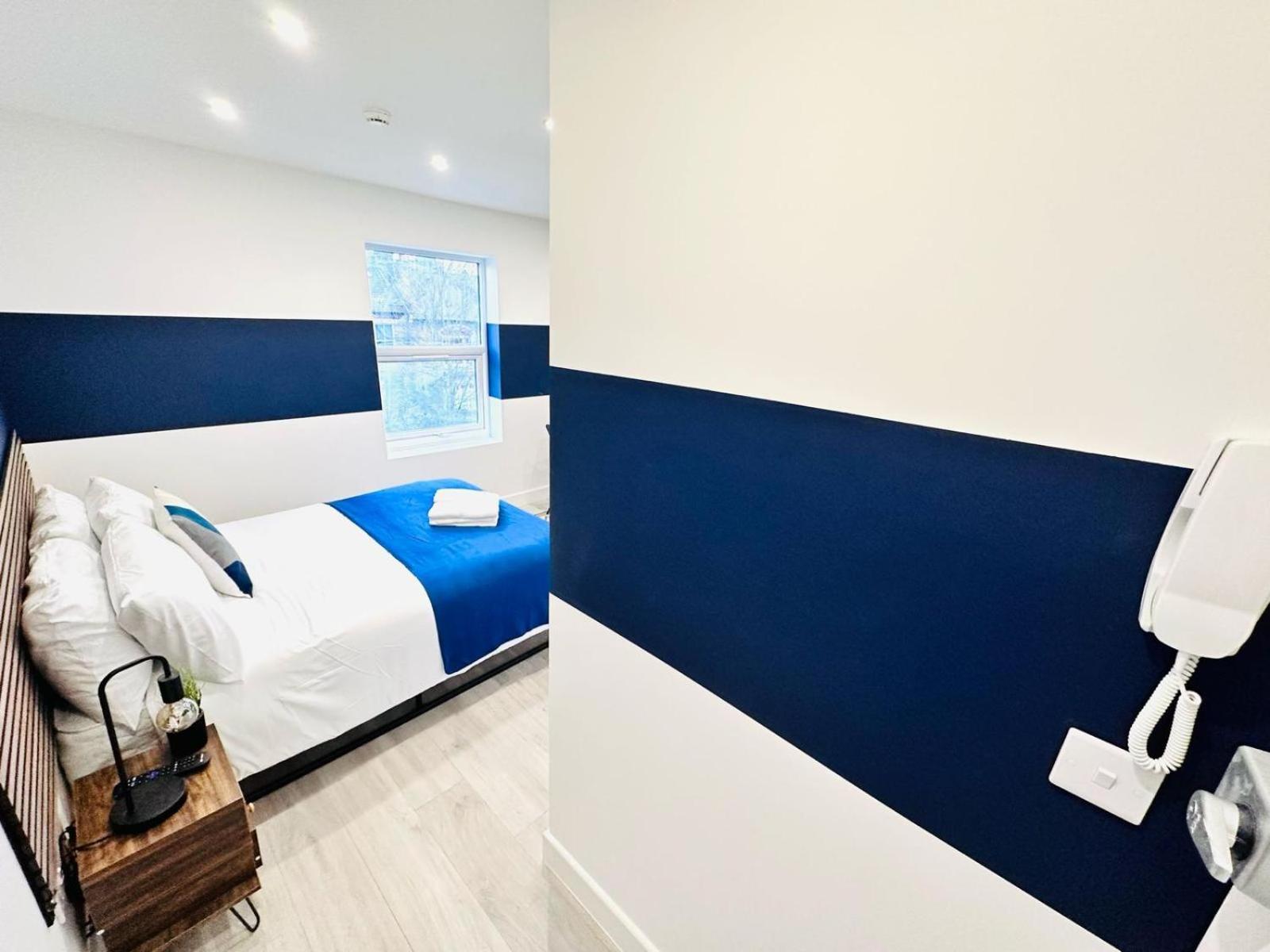 London 58 Blue House City Center Studio, Top Spot Екстер'єр фото