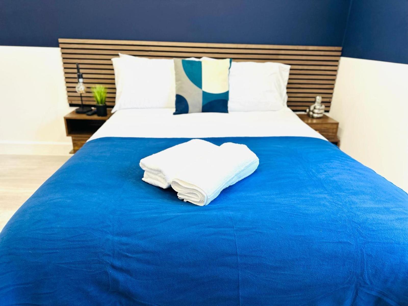 London 58 Blue House City Center Studio, Top Spot Екстер'єр фото