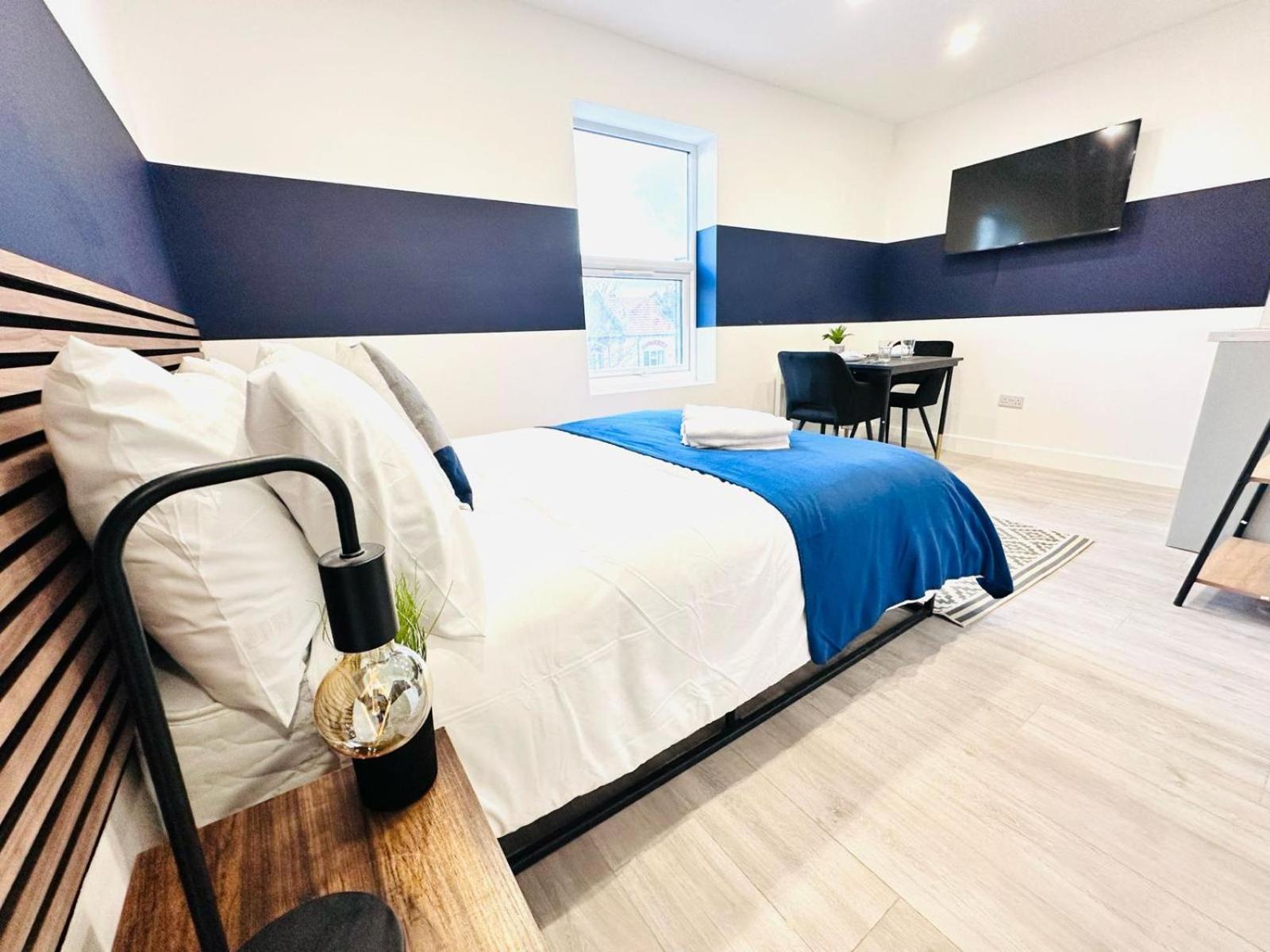 London 58 Blue House City Center Studio, Top Spot Екстер'єр фото