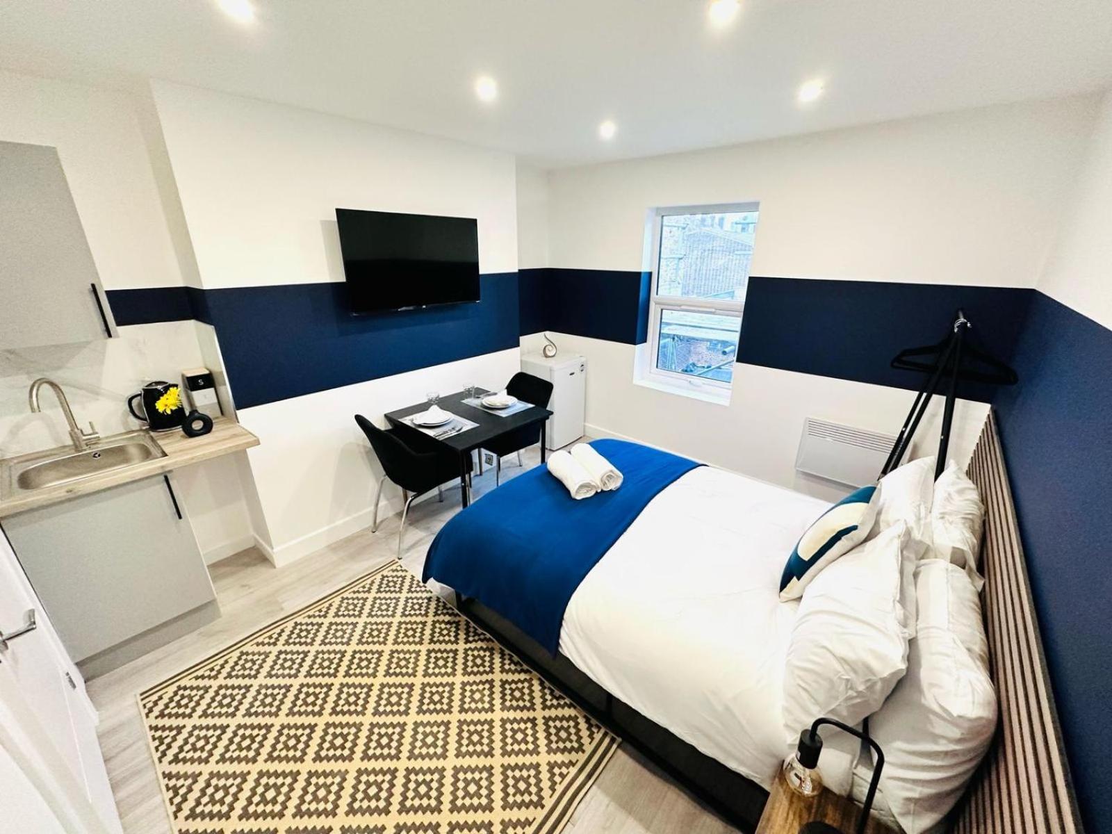 London 58 Blue House City Center Studio, Top Spot Екстер'єр фото